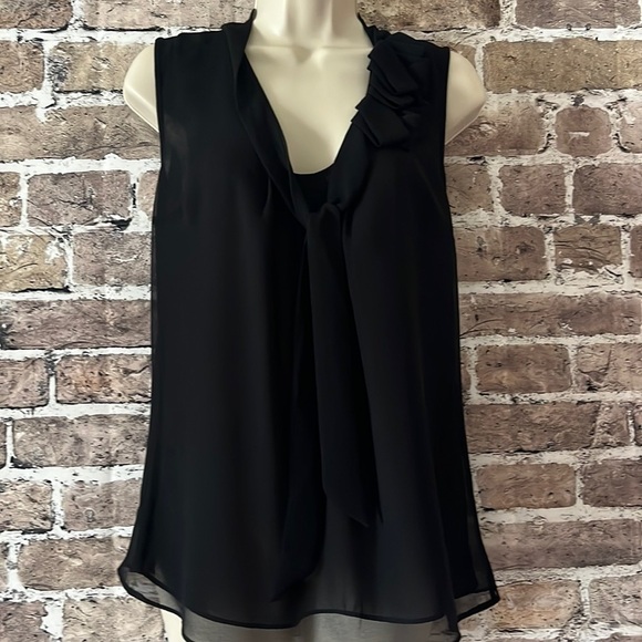 GAP Women’s Sleeveless Blouse Top - Picture 7 of 7